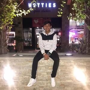 Meet your Posher, Aaron